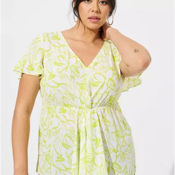 Torrid Georgette Twist Surplice Flutter Sleeve Blouse Green Yellow Plus Size 1X - Picture 5 of 14